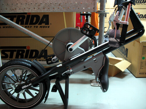 STRIDA%2032%20BK.jpg